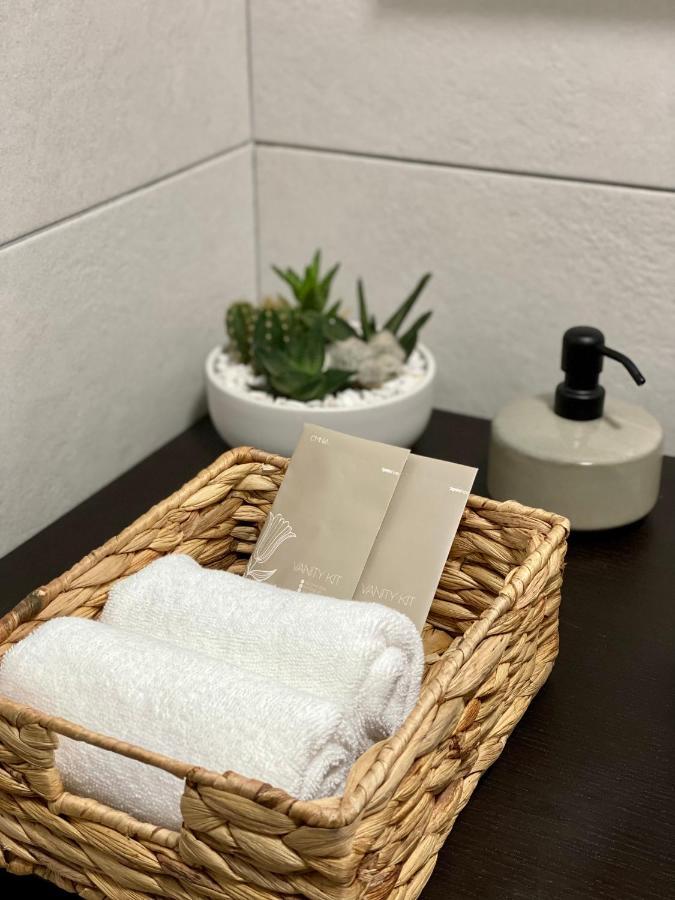 Cosy Apartments & Bistro Pufesti ภายนอก รูปภาพ